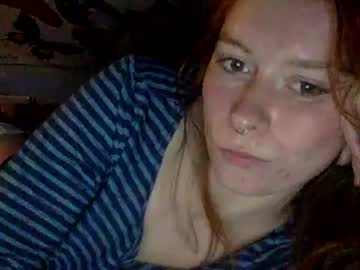 girl
        robinblackly cam image #281691