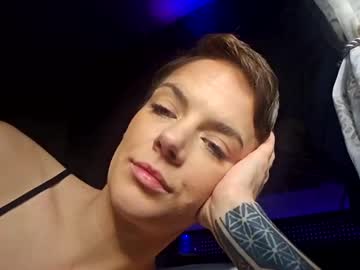 girl
        juicyjaelee cam image #4062460