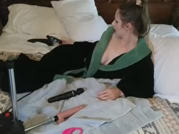 couple
        brookesawyer cam image #3637790