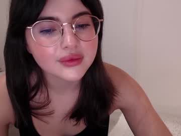 girl
        playnofuckinggames cam image #2736281
