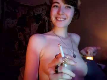 girl
        dumbemoloo cam image #1662890