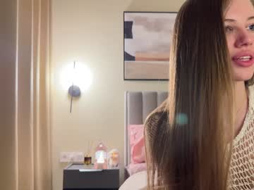 girl
        kiramystery cam image #3758112