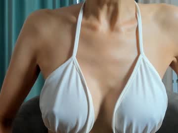 girl
        laravongrey cam image #1170334