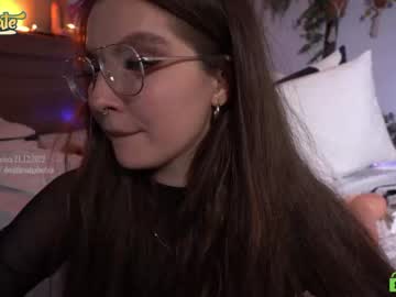 girl
        _deepthroatgalactica cam image #328960