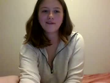 girl
        nakedmomma cam image #2810630