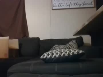 girl
        badbunny19_ cam image #2045691