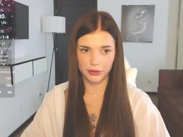 girl
        adri_dream cam image #4418992