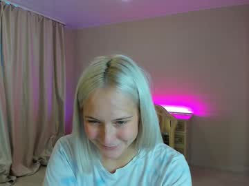 girl
        angel___s cam image #1519055