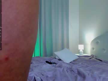 girl
        sadie_sky cam image #658899