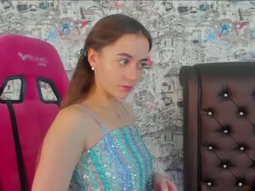 girl
        angelina_new cam image #1661191
