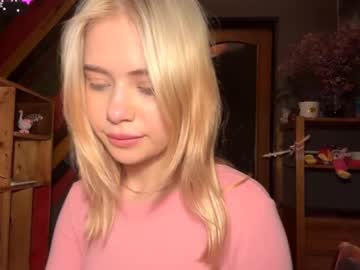 girl
        naughty_dreams_xo cam image #4480762