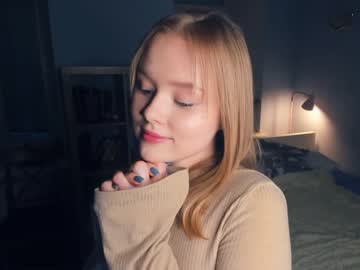 girl
        sun_shiiine cam image #861706
