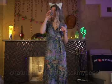 girl
        checkmypeach cam image #3690617