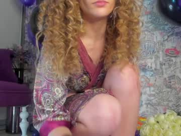 girl
        angelina_new cam image #283443