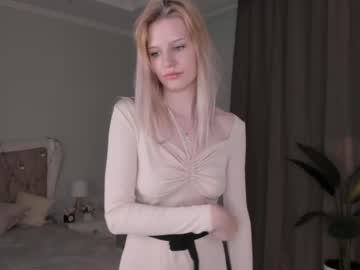 girl
        itsagoodtimeformagic cam image #2074546