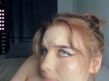 girl
        cute_caprice cam image #2292552