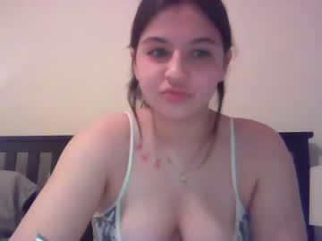 girl
        kitty588 cam image #1329882