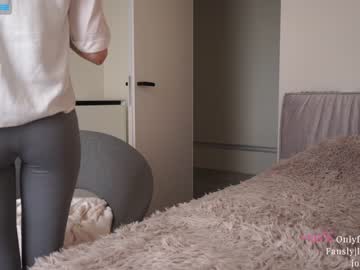 girl
        ms_seductive cam image #1012119