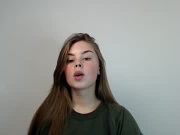 girl
        omelia_cute cam image #1932327
