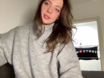 girl
        angel_from_sky cam image #3583474