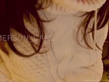 girl
        emersoncane cam image #2130803