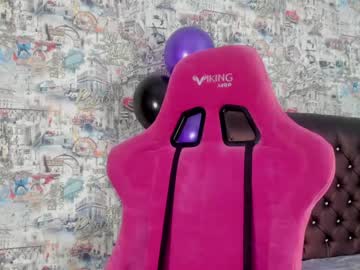 girl
        angelina_new cam image #354664
