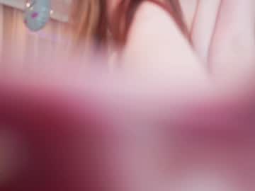 girl
        rosyemily cam image #3661586