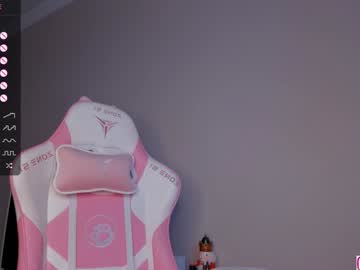girl
        bzzzme cam image #2974225