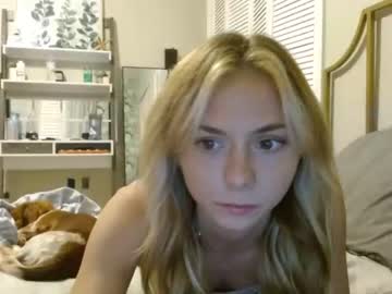 girl
        emilystarxs cam image #2235997