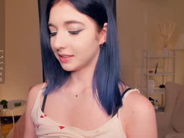 girl
        your_desssert cam image #3208883