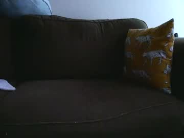 girl
        brattyashie cam image #3380072