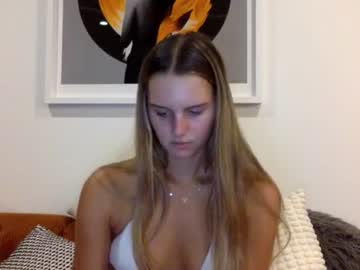 girl Close-up Pussy Web Cam Girls with goddesslyvenus