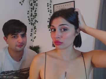 couple
        lunashams cam image #4394955