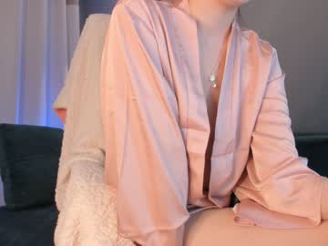 girl
        han_ji cam image #1906250