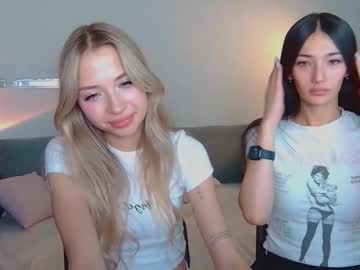 girl
        silk_angell cam image #3566740