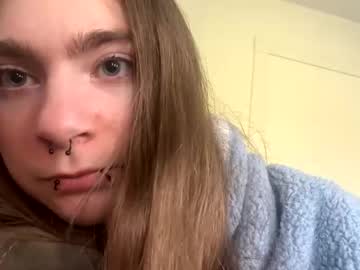 girl
        emostonerkitty cam image #3681393