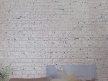 girl
        lorahastey cam image #2846025