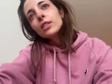 girl
        rosykindred cam image #1569045