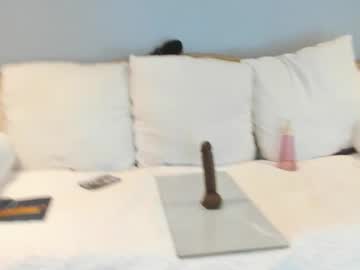 girl
        eatmygingersnapps cam image #3311176
