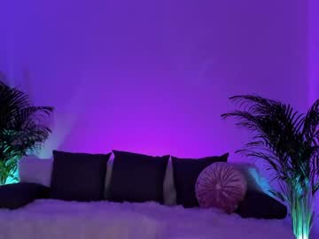 girl
        jessiccaburns cam image #2015470