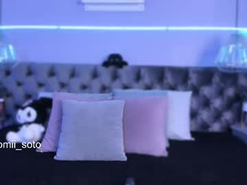 girl
        naomii_soto cam image #4519254