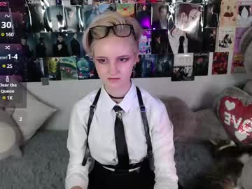 girl
        bellacipher cam image #3512110