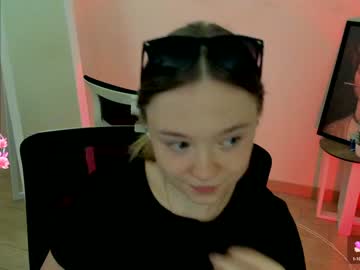 girl
        _margoqueen_ cam image #3238592