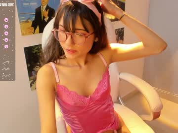 girl
        little_effy18 cam image #531130