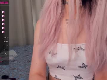 girl
        elfas_cute cam image #1336434