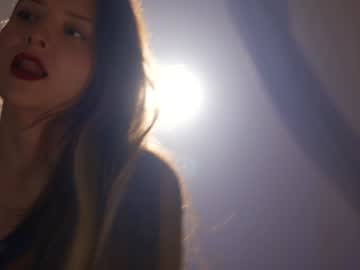 girl
        kittycaitlin cam image #3072624