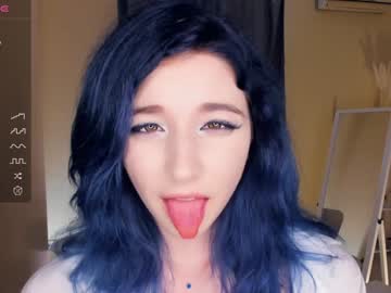girl
        your_desssert cam image #3085518