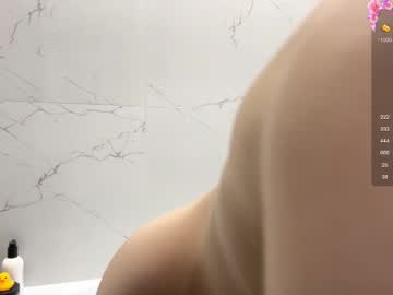 girl
        avroramy cam image #4513588
