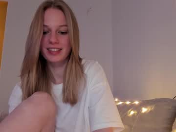girl
        magic_couple13 cam image #2143270