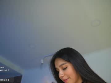 girl
        ashley_jones9 cam image #3187094